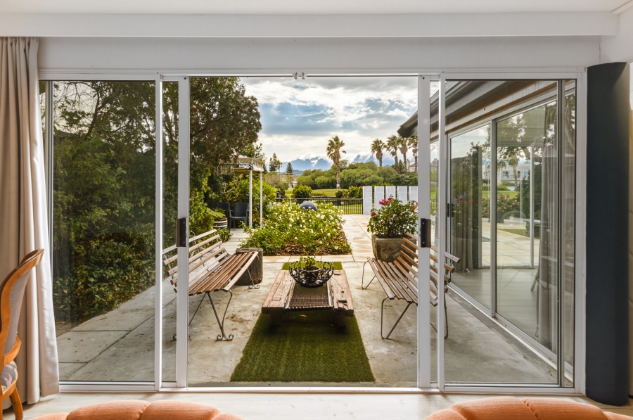 4 Bedroom Property for Sale in Greenways Golf Estate Western Cape